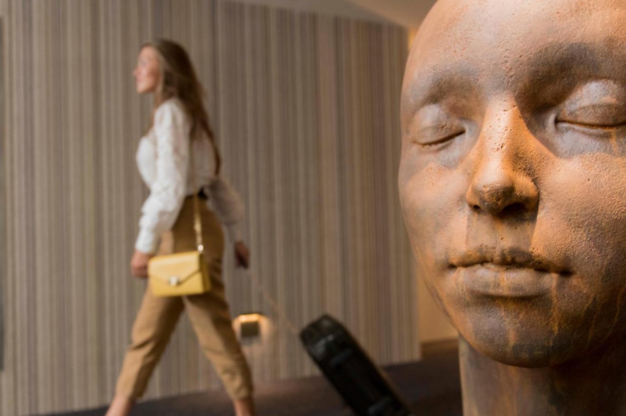 安道尔广场酒店 安道尔城 外观 照片 The sculpture of the head of a mummy at the British Museum
