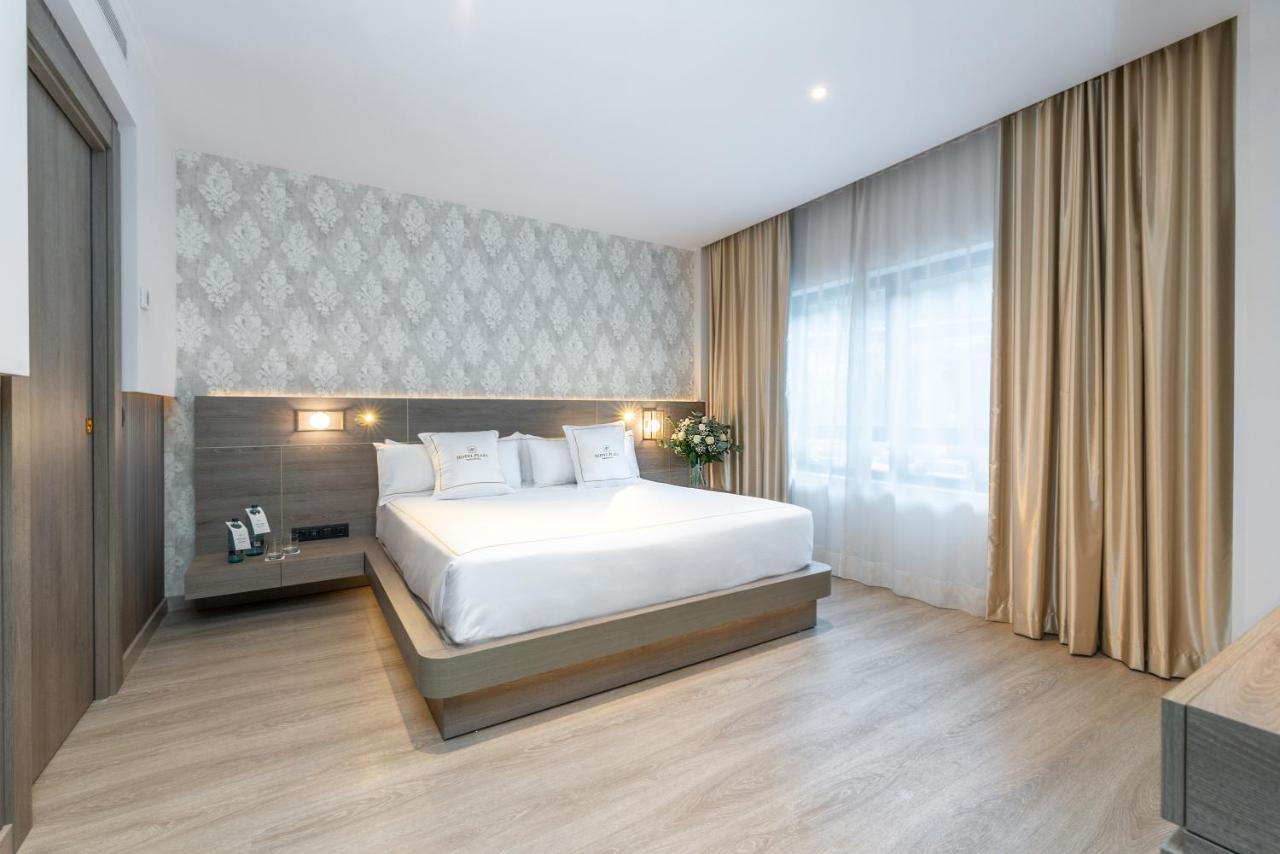 安道尔广场酒店 安道尔城 外观 照片 Deluxe Room