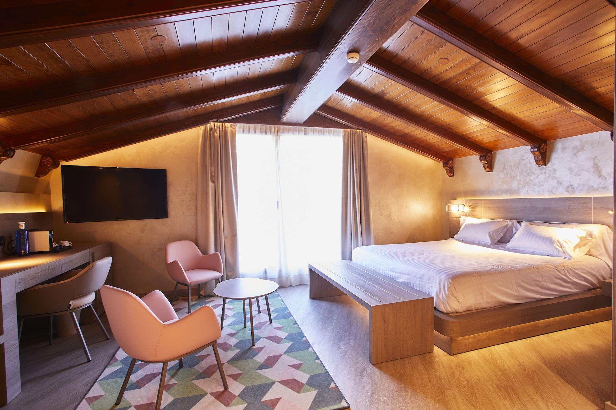 安道尔广场酒店 安道尔城 外观 照片 A room at the hotel
