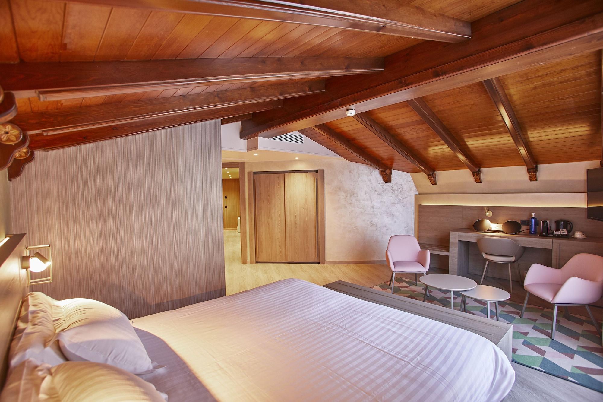 安道尔广场酒店 安道尔城 外观 照片 A room at the hotel