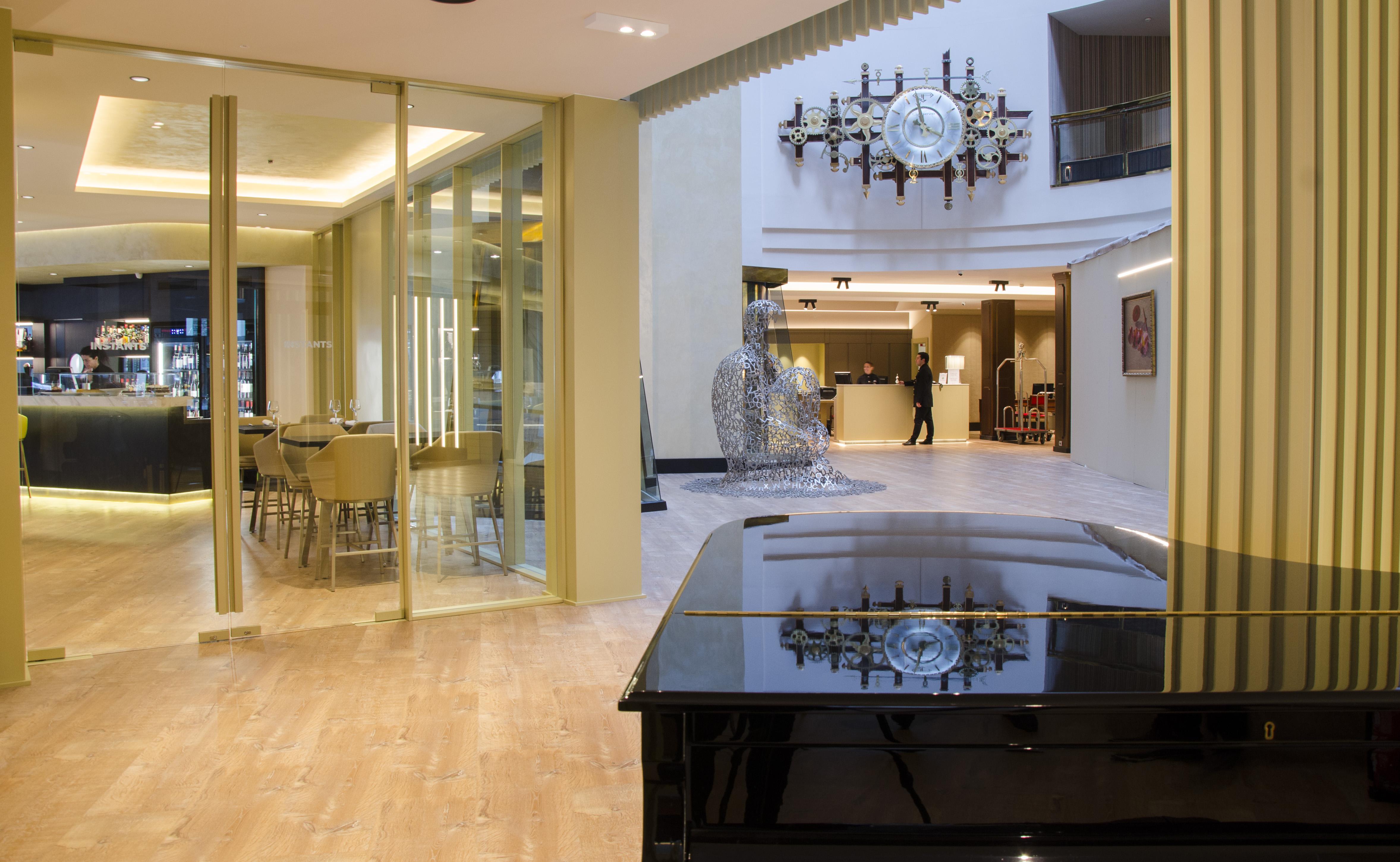 安道尔广场酒店 安道尔城 外观 照片 The interior of the hotel