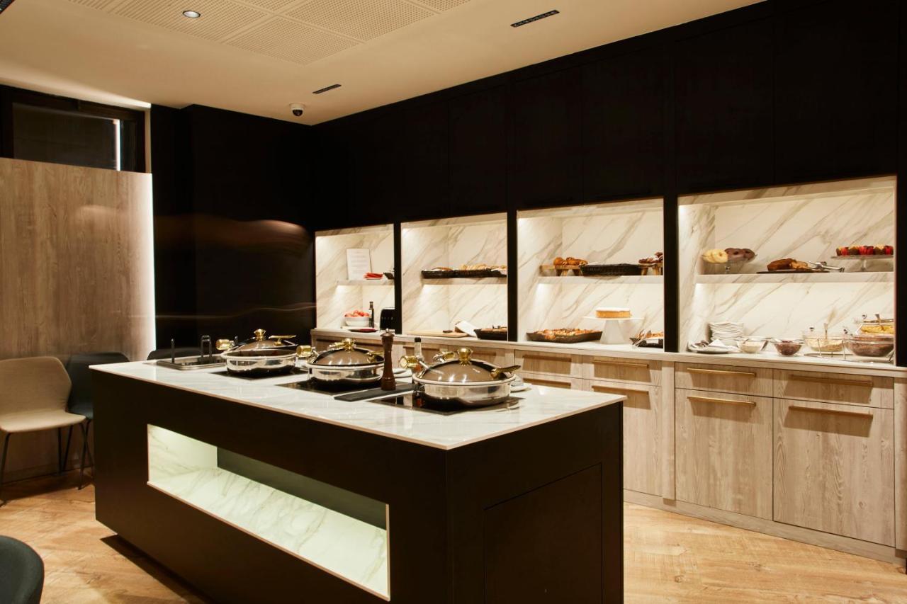 安道尔广场酒店 安道尔城 外观 照片 The buffet at the lounge