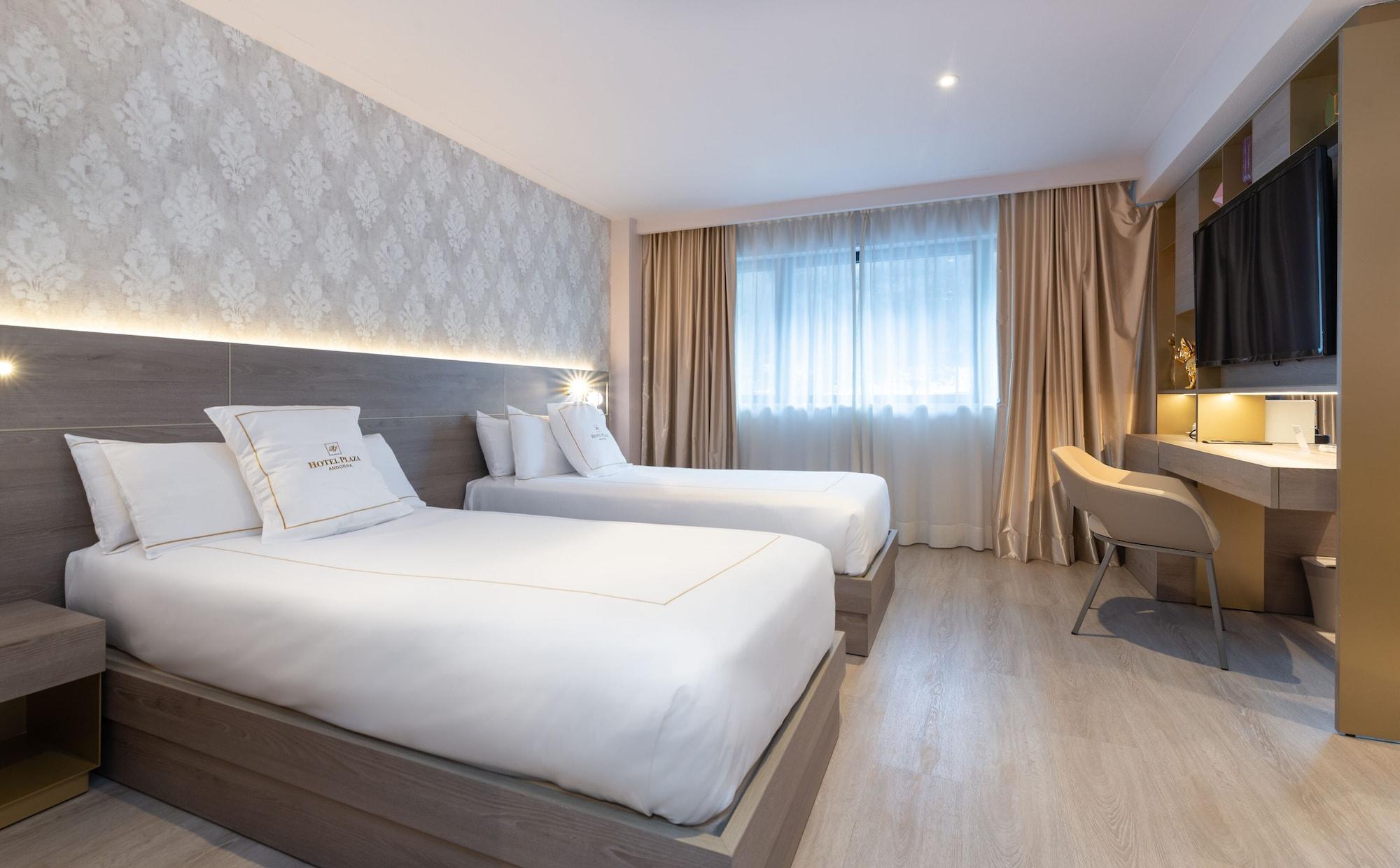 安道尔广场酒店 安道尔城 外观 照片 Deluxe Room