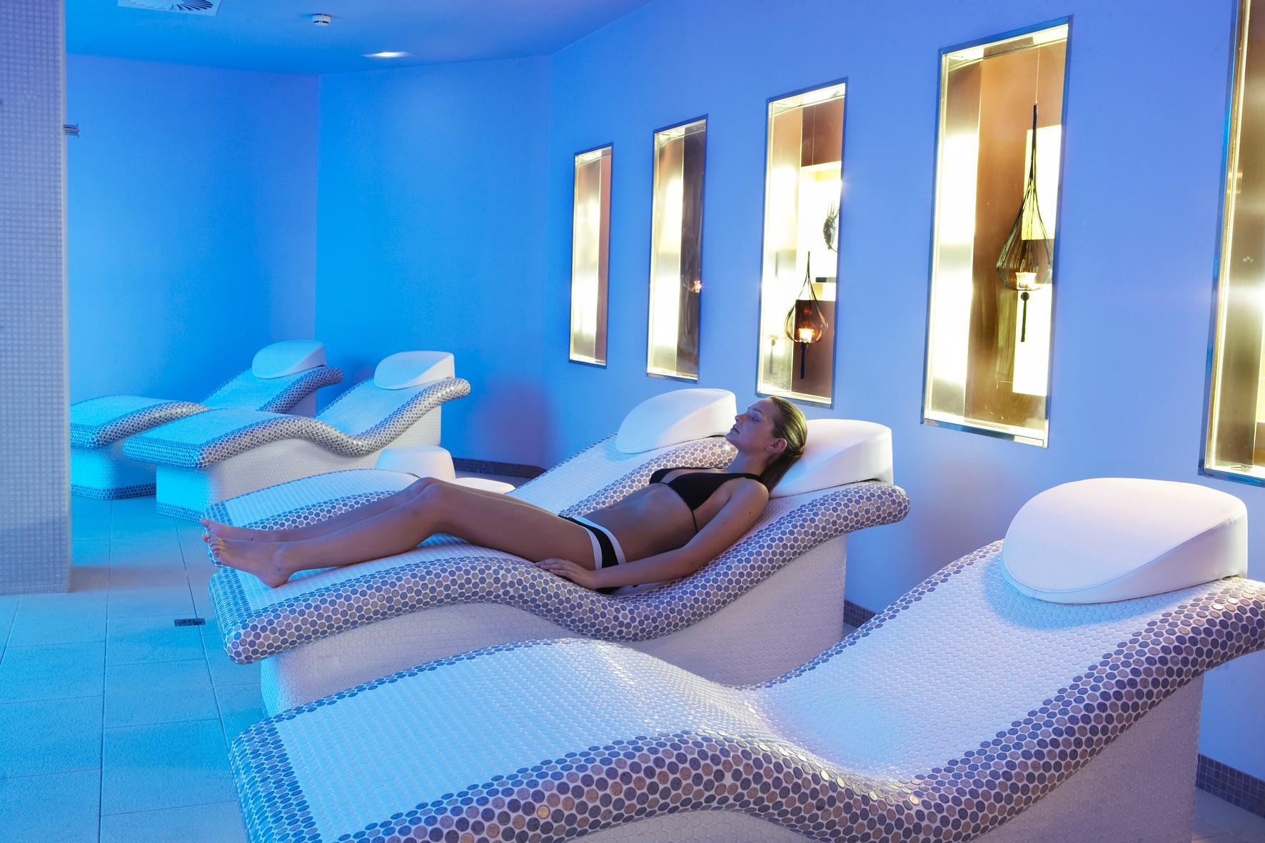 安道尔广场酒店 安道尔城 外观 照片 A spa in Austria