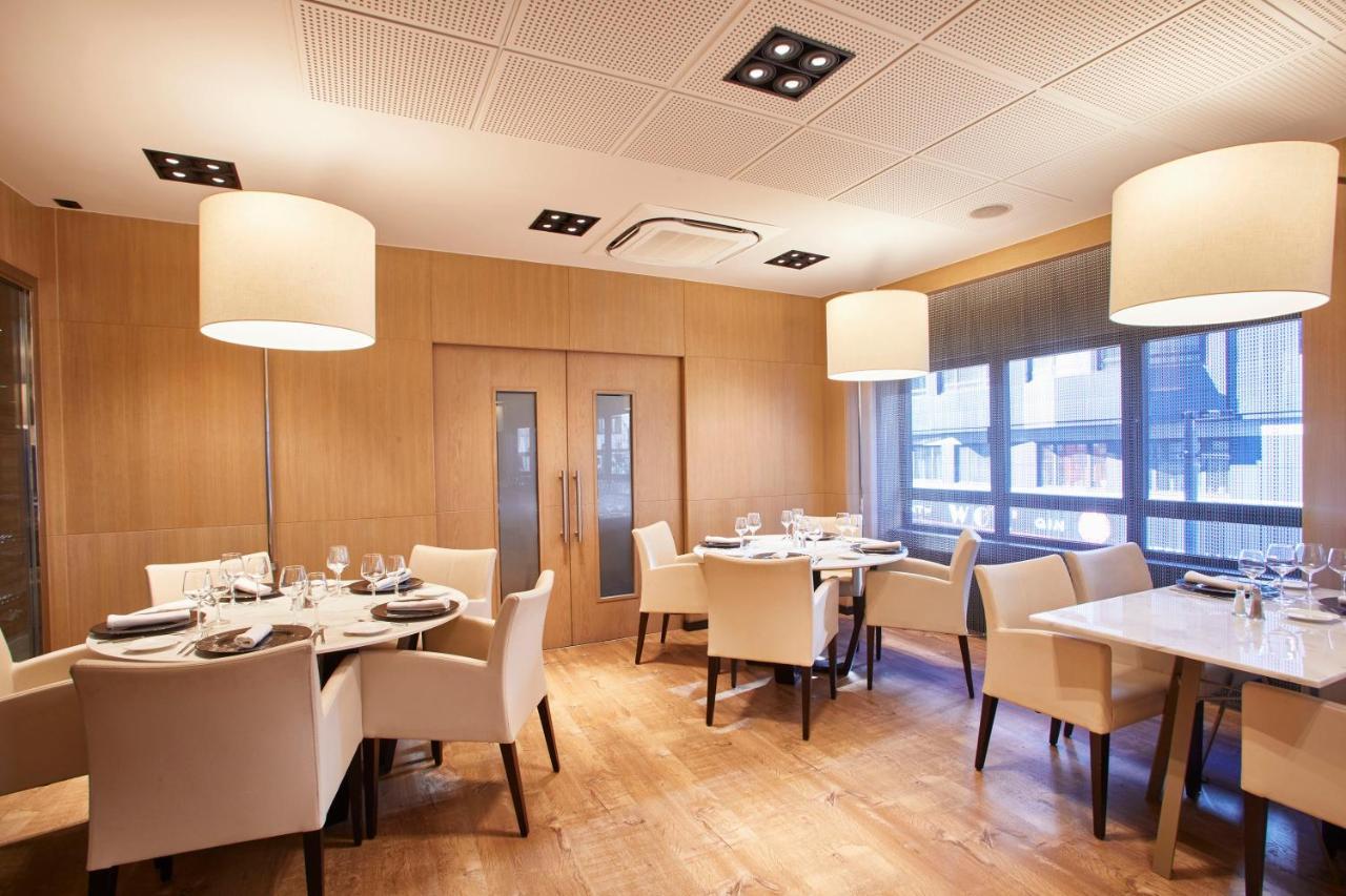 安道尔广场酒店 安道尔城 外观 照片 Restaurant interior