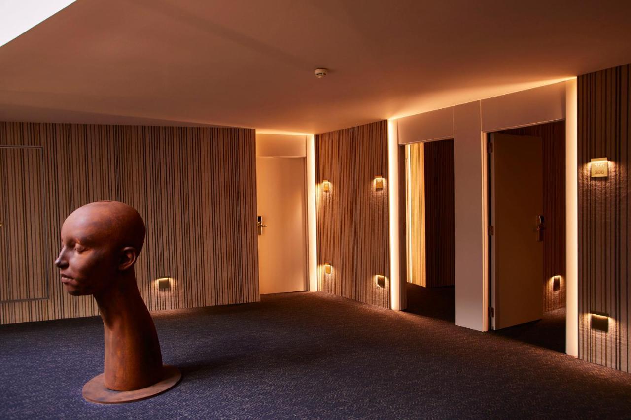 安道尔广场酒店 安道尔城 外观 照片 The interior of the hotel